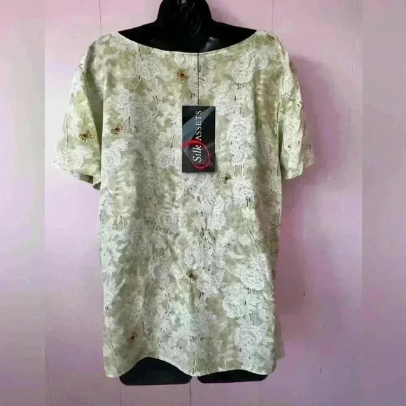 NWT Diane Von Furstenberg Silk Assets 100% Silk Ruffled Top Blouse Size 1X - Picture 2 of 7